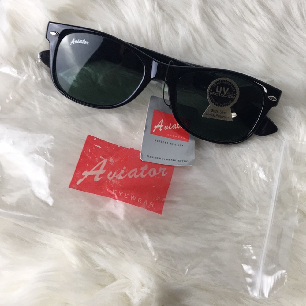 Brand new in packaging aviator brand sunglasses